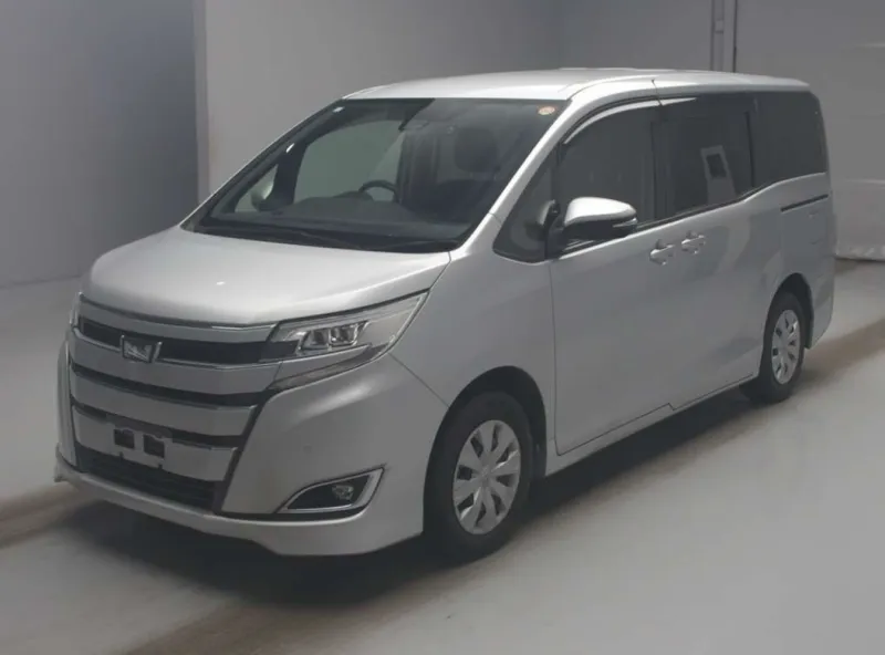 Toyota Noah X Smart 2021 (Non Hybrid, Auction Grade 4) – Silver | 88,289 km | Upcoming | STK-260611