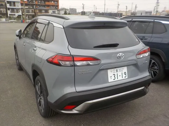 Toyota Corolla Cross Z 2024 (Hybrid, Auction Grade 5) – Nardo Gray | 11,000 km | Showroom | STK-260656