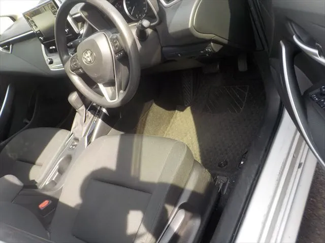 Toyota Corolla G-X Plus 2021 (Hybrid, Auction Grade 4) – White | 79,505 km | Upcoming | STK-260852