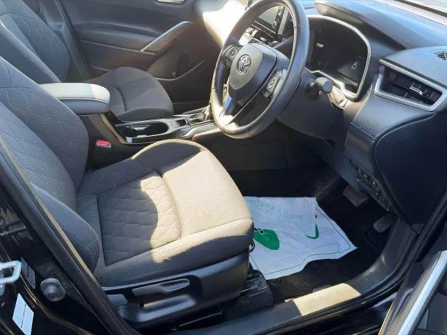 Toyota Corolla Cross S 2022 (Hybrid, Auction Grade R) – Black | 48,000 km | STK-260412