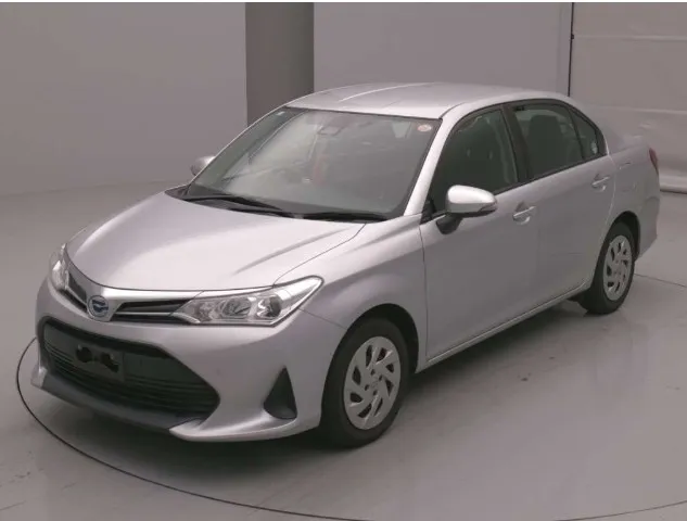 Toyota Axio EX 2021 (Hybrid, Auction Grade R) – Silver | 106,288 km | STK-260422