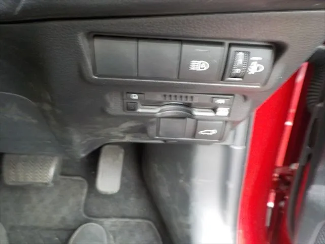 Toyota Corolla Cross Z 2023 (Hybrid, Auction Grade 4) – Red wine | 12,000 km | Showroom | STK-260653