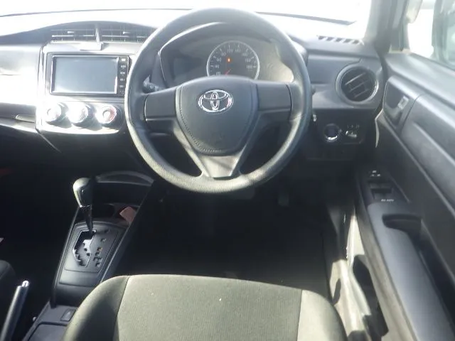 Toyota Axio EX 2021 (Non Hybrid, Auction Grade 3.5) – Silver | 122,945 km | Dhaka | STK-260843