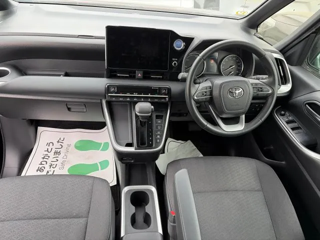 Toyota Noah S-G 2022 (Hybrid, Auction Grade 4) – Black | 79,338 km | Dhaka | STK-260616
