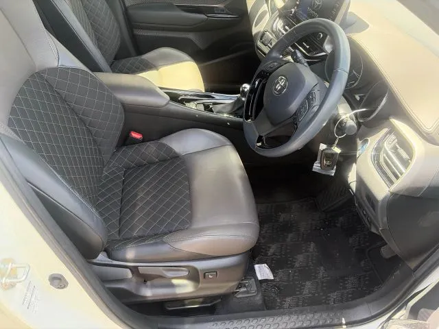 Toyota C-HR G New Shape 2021 (Hybrid, Auction Grade 3.5) – Pearl | 21,159 km | Upcoming | STK-260598