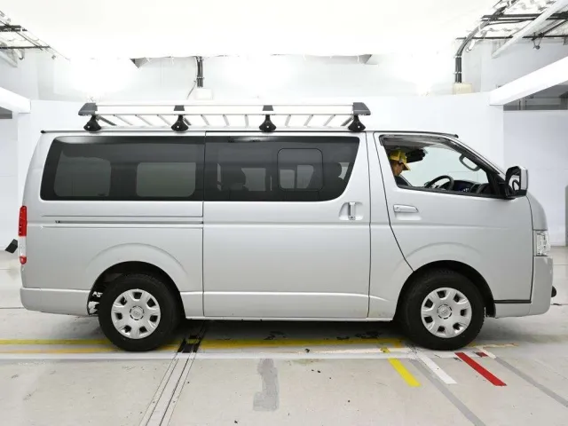 Toyota Hiace Super GL 2021 (Non Hybrid, Auction Grade 3.5) – Silver | 166,000 km | Upcoming | STK-260625