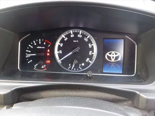 Toyota Hiace Super GL 2020 (Non Hybrid, Auction Grade 3) – Pearl | 110,000 km | Showroom | STK-260667