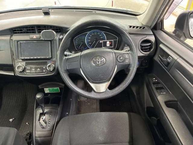 Toyota Axio EX 2021 (Hybrid, Auction Grade 4) – Silver | 77,748 km | STK-260384