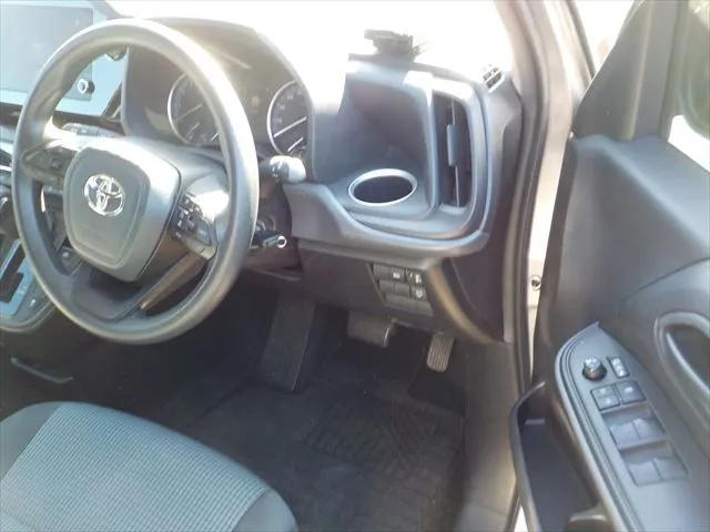 Toyota Noah X 2023 (Non Hybrid, Auction Grade 4) – Gray (1K0) | 86,399 km | Upcoming | STK-260833