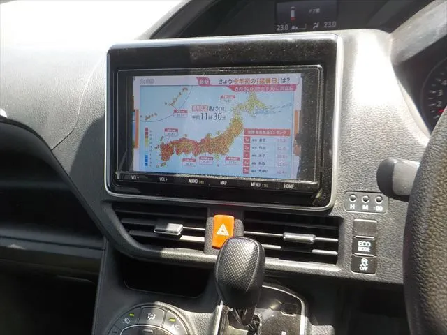 Toyota Noah X 2021 (Non Hybrid, Auction Grade 4) – Silver | 91,433 km | Upcoming | STK-260834
