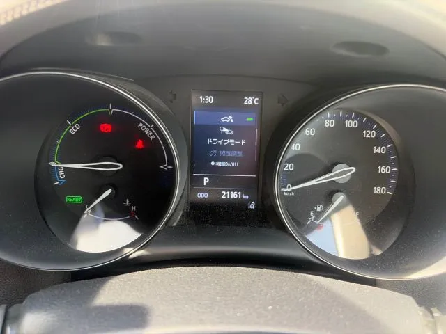 Toyota C-HR G New Shape 2021 (Hybrid, Auction Grade 3.5) – Pearl | 21,159 km | Upcoming | STK-260598