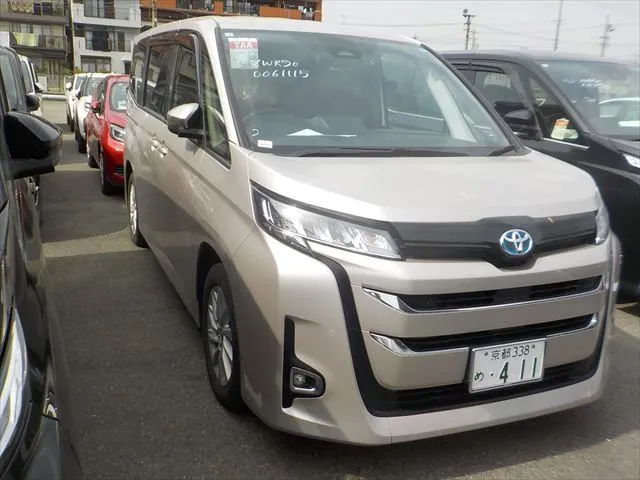 Toyota Noah G 2023 (Hybrid, Auction Grade 4.5) – Golden (4X1) | 87,291 km | Upcoming | STK-260819