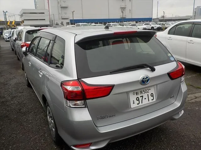 Toyota Fielder EX 2020 (Hybrid, Auction Grade 4) – Silver | 58,000 km | Showroom | STK-260660