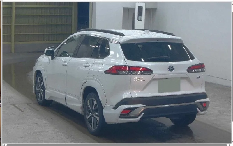 Toyota Corolla Cross Z 2021 (Hybrid, Auction Grade 4.5) – Pearl | 97,242 km | STK-260383