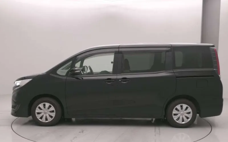 Toyota Noah X Smart 2021 (Non Hybrid, Auction Grade R) – Black | 36,000 km | Incoming 2026-07-30 | STK-260612