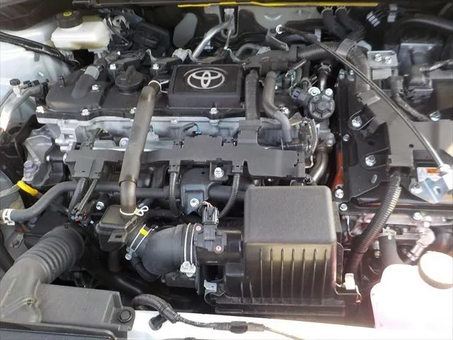 Toyota Corolla Cross Z 2025 (Hybrid, Auction Grade 5) – Pearl | 15,000 km | Showroom | STK-260658