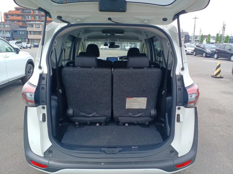 Toyota SIENTA G 2021 (Hybrid, Auction Grade 3.5) – Pearl | 100,799 km | Upcoming | STK-260607