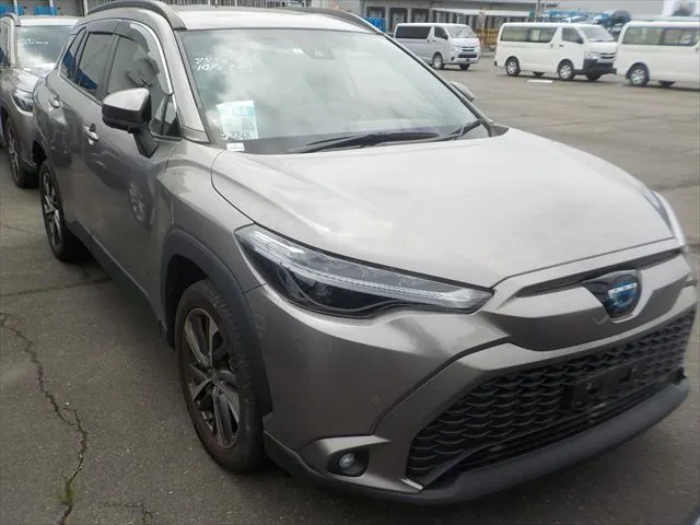 Toyota Corolla Cross Z 2023 (Hybrid, Auction Grade 4.5) – Brown (4V8) | 45,270 km | Upcoming | STK-260878