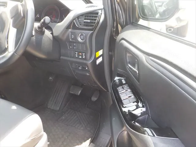 Toyota Esquire GI 2021 (Non Hybrid, Auction Grade 4.5) – Sparkling Blackish Purple (220) | 50,737 km | Upcoming | STK-260840