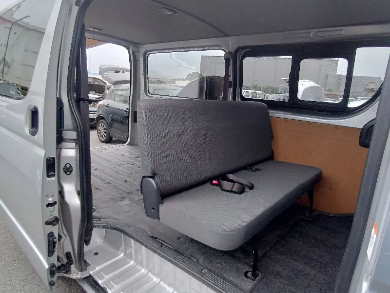 Toyota Hiace DX GL 2021 (Non Hybrid, Auction Grade 3.5) – Silver | 135,036 km | Upcoming | STK-260627