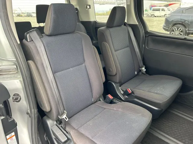 Toyota Noah XL 2020 (Non Hybrid, Auction Grade RA) – Silver | 57,358 km | Dhaka | STK-260609