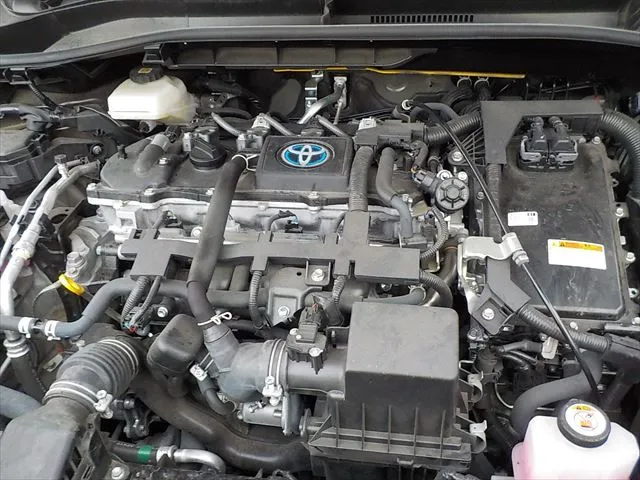 Toyota Corolla Cross Z 2025 (Hybrid, Auction Grade S) – Pearl | 5,414 km | Dhaka | STK-260862