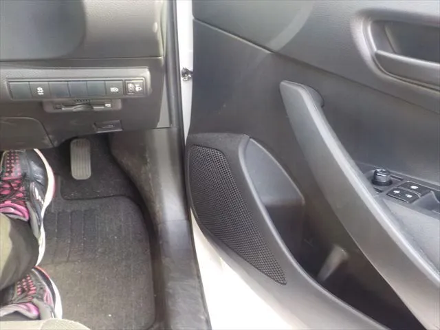 Toyota Corolla G-X 2021 (Hybrid, Auction Grade 4) – White | 90,846 km | Upcoming | STK-260853