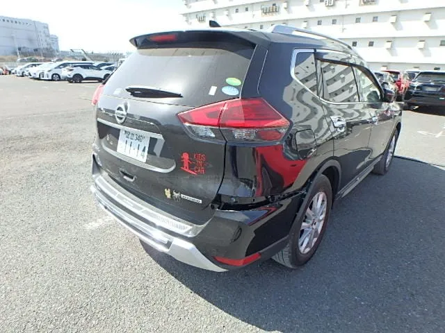 Nissan X-Trail  2018 (Hybrid, Auction Grade R) – Black | 32,000 km | Dhaka | STK-260604