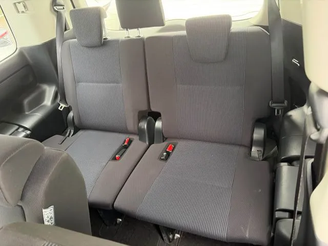 Toyota Noah X Smart 2021 (Non Hybrid, Auction Grade 4) – Silver | 88,289 km | Upcoming | STK-260611