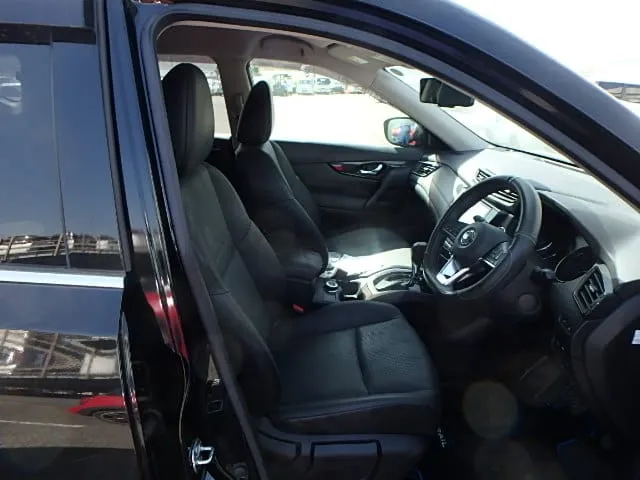 Nissan X-Trail  2018 (Hybrid, Auction Grade R) – Black | 32,000 km | Dhaka | STK-260604