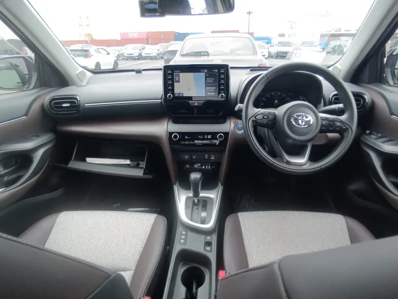 Toyota YARIS CROSS Z 2021 (Hybrid, Auction Grade 4.5) – Red | 25,000 km | Dhaka | STK-260594