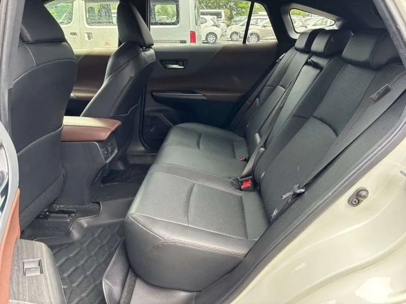 Toyota Harrier Z Leather 2021 (Non Hybrid, Auction Grade 3) – Black | 70,000 km | Upcoming | STK-260541